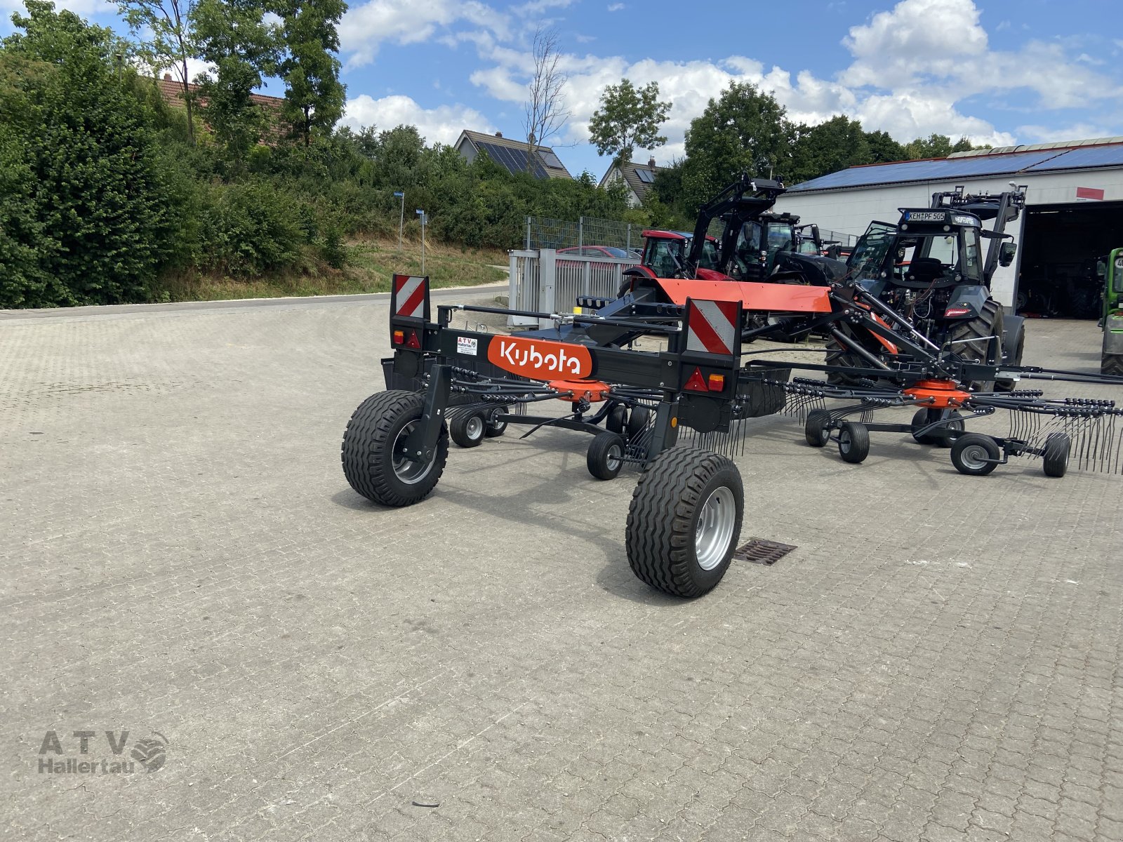 Schwader des Typs Kubota RA2070 Vario, Neumaschine in Schweitenkirchen (Bild 7)