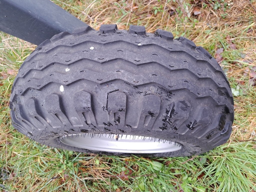 Schwader tip Kubota RA2076, Gebrauchtmaschine in COGNAC LA FORET (Poză 3)