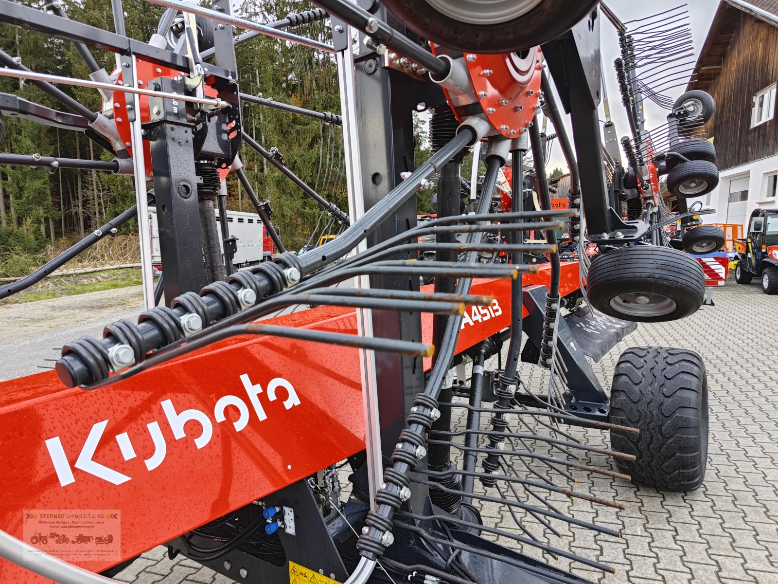 Schwader des Typs Kubota RA4513, Gebrauchtmaschine in Eging am See (Bild 3)