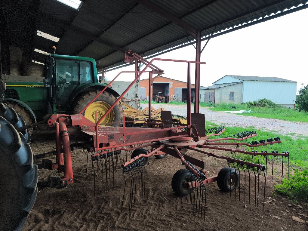 Schwader tipa Kuhn 4521, Gebrauchtmaschine u LACAPELLE-MARIVAL (Slika 1)