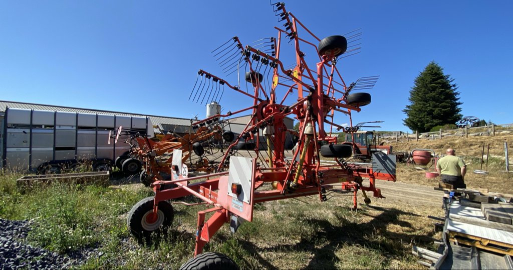 Schwader tipa Kuhn 7301, Gebrauchtmaschine u Nasbinals (Slika 4)