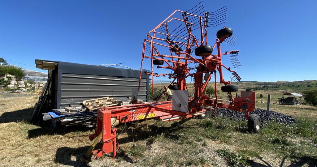 Schwader tipa Kuhn 7301, Gebrauchtmaschine u Nasbinals (Slika 1)