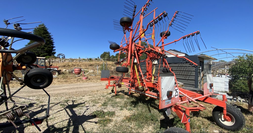 Schwader tipa Kuhn 7301, Gebrauchtmaschine u Nasbinals (Slika 3)