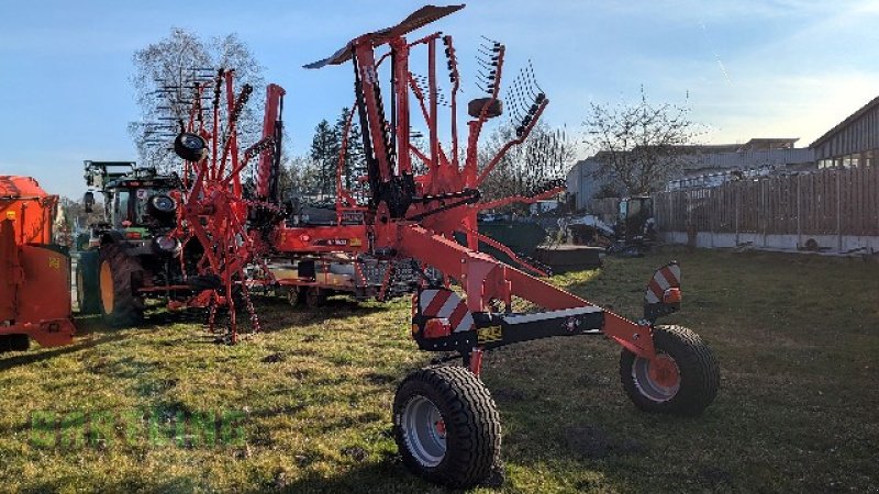 Schwader типа Kuhn 8830, Neumaschine в Versmold (Фотография 2)