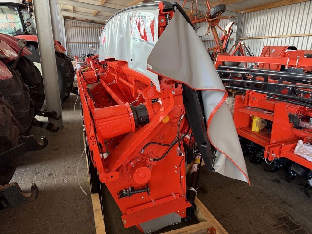 Schwader des Typs Kuhn FC 3125DF-FF FRONTMAAIER, Neumaschine in Coevorden (Bild 2)