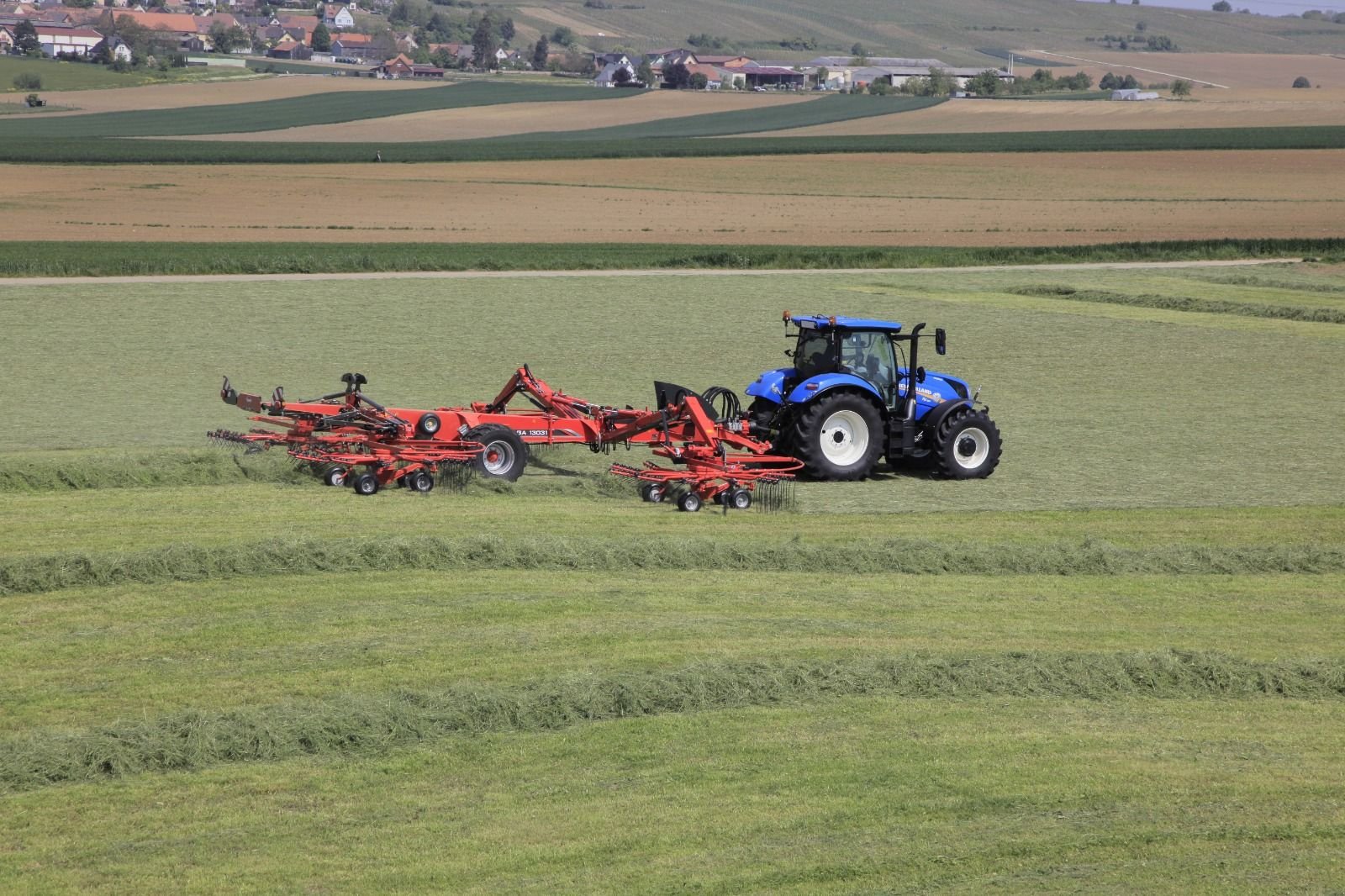 Schwader του τύπου Kuhn GA 13031, Neumaschine σε Grünbach (Φωτογραφία 3)