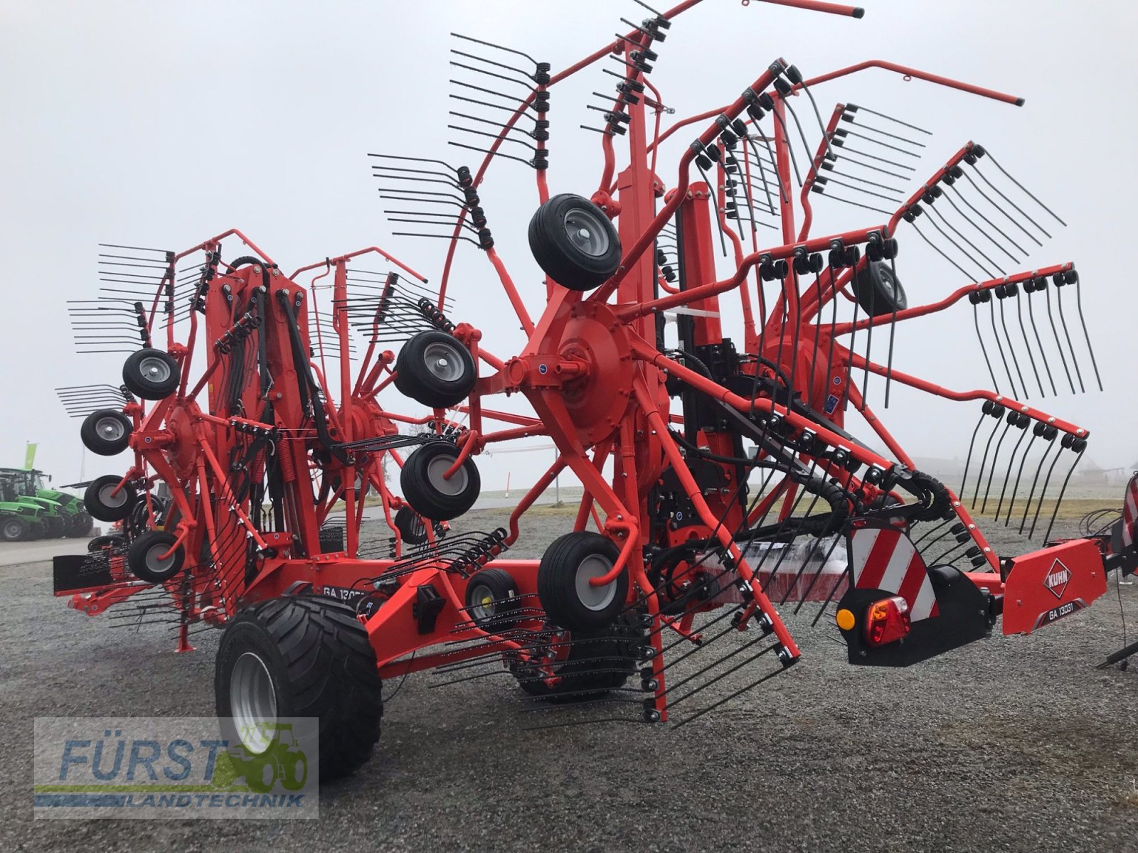 Schwader of the type Kuhn GA 13031, Neumaschine in Perlesreut (Picture 2)