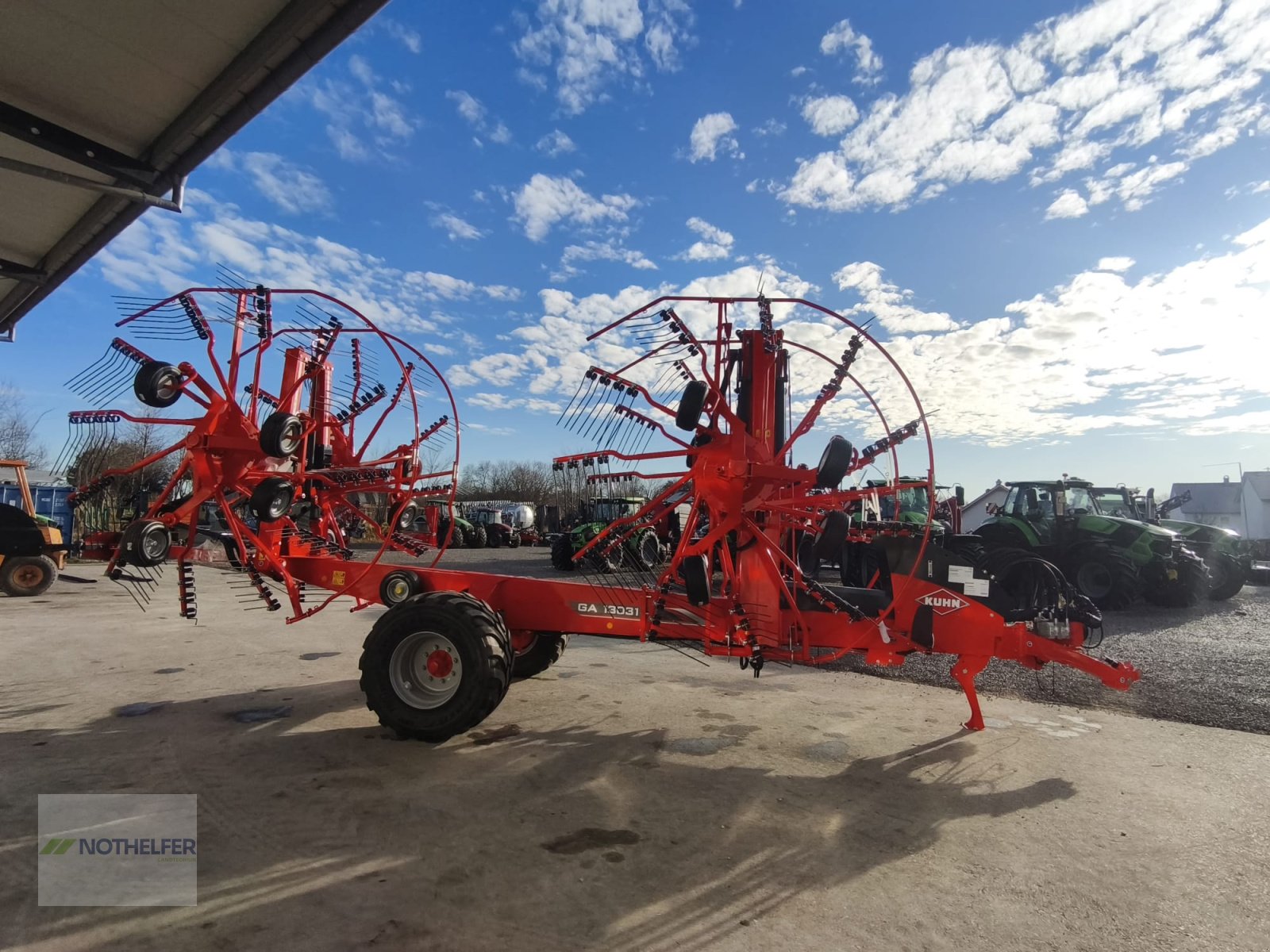 Schwader des Typs Kuhn GA 13031, Neumaschine in Pforzen (Bild 11)