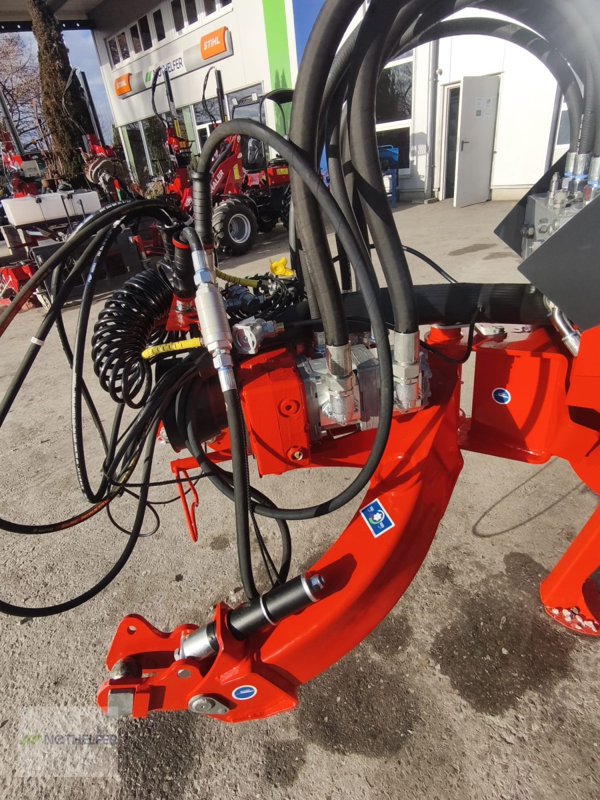 Schwader des Typs Kuhn GA 13031, Neumaschine in Pforzen (Bild 17)