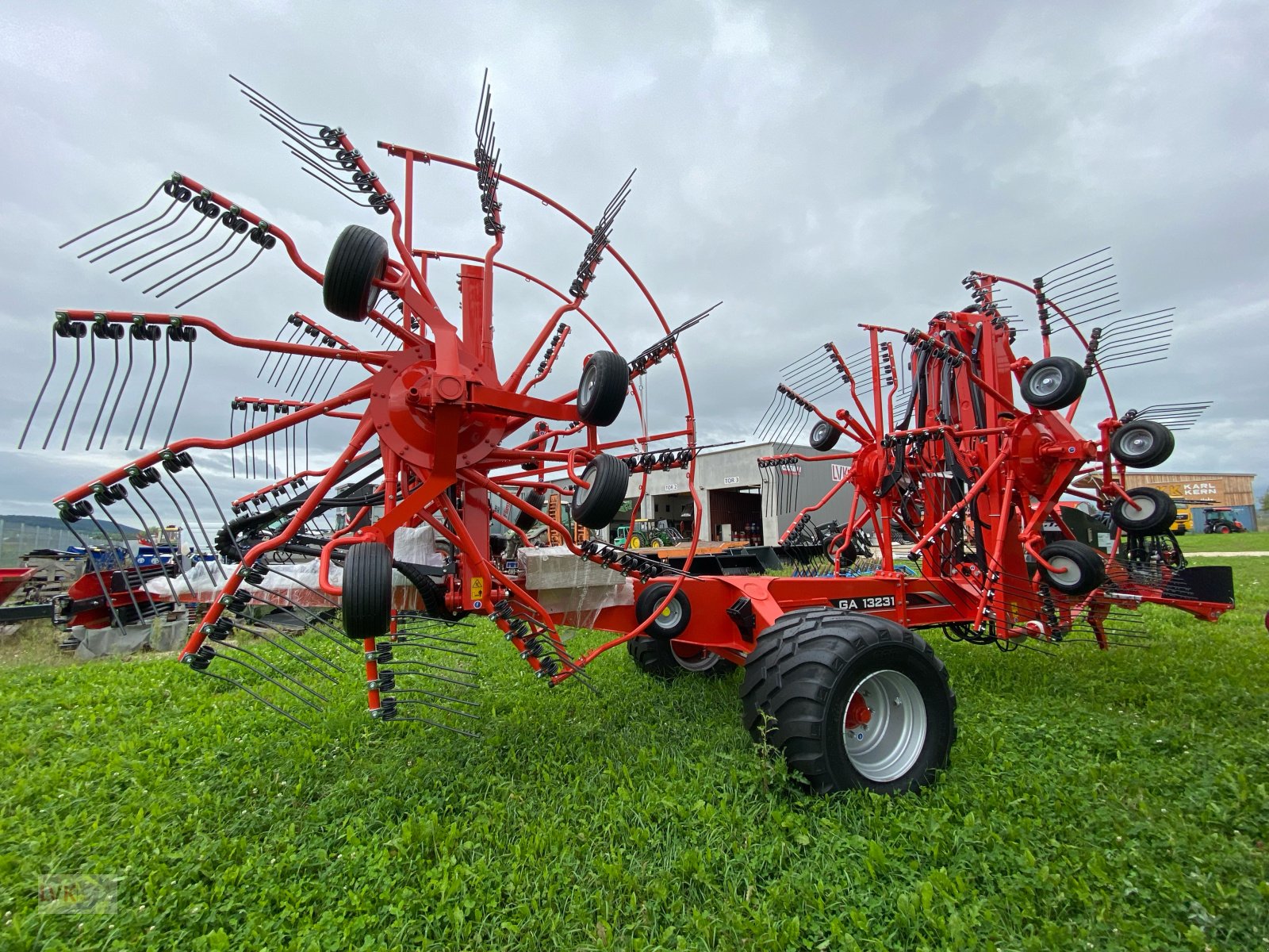 Schwader του τύπου Kuhn GA 13231, Neumaschine σε Weißenburg (Φωτογραφία 4)