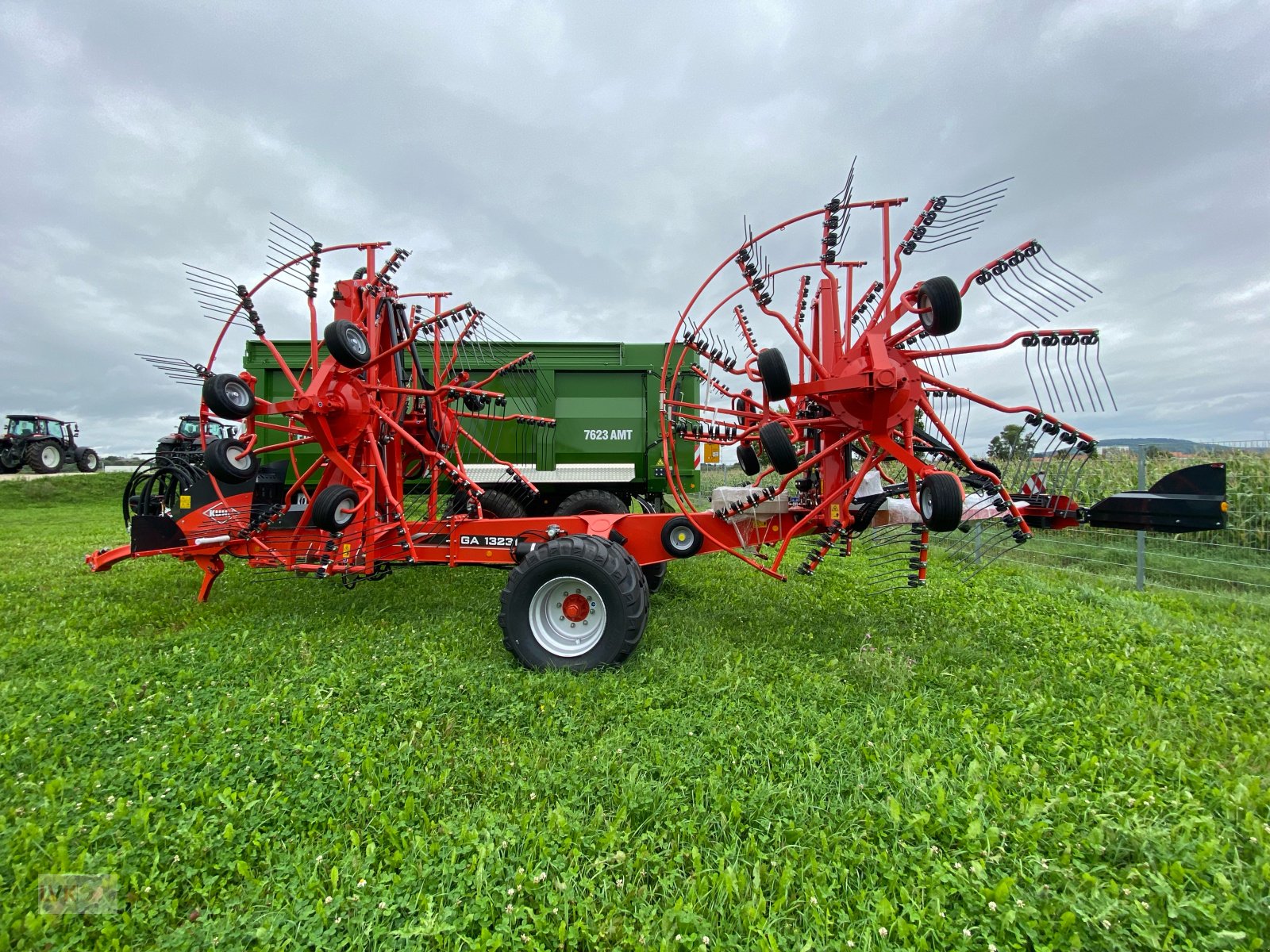 Schwader του τύπου Kuhn GA 13231, Neumaschine σε Weißenburg (Φωτογραφία 2)