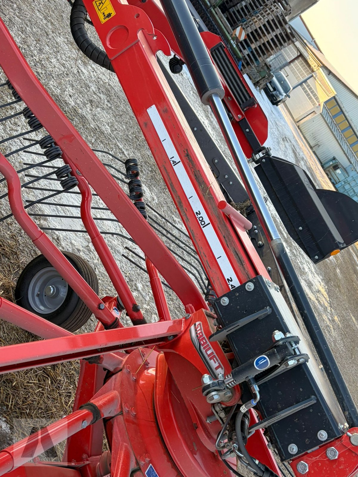 Schwader of the type Kuhn GA 13231, Gebrauchtmaschine in Regensburg (Picture 15)