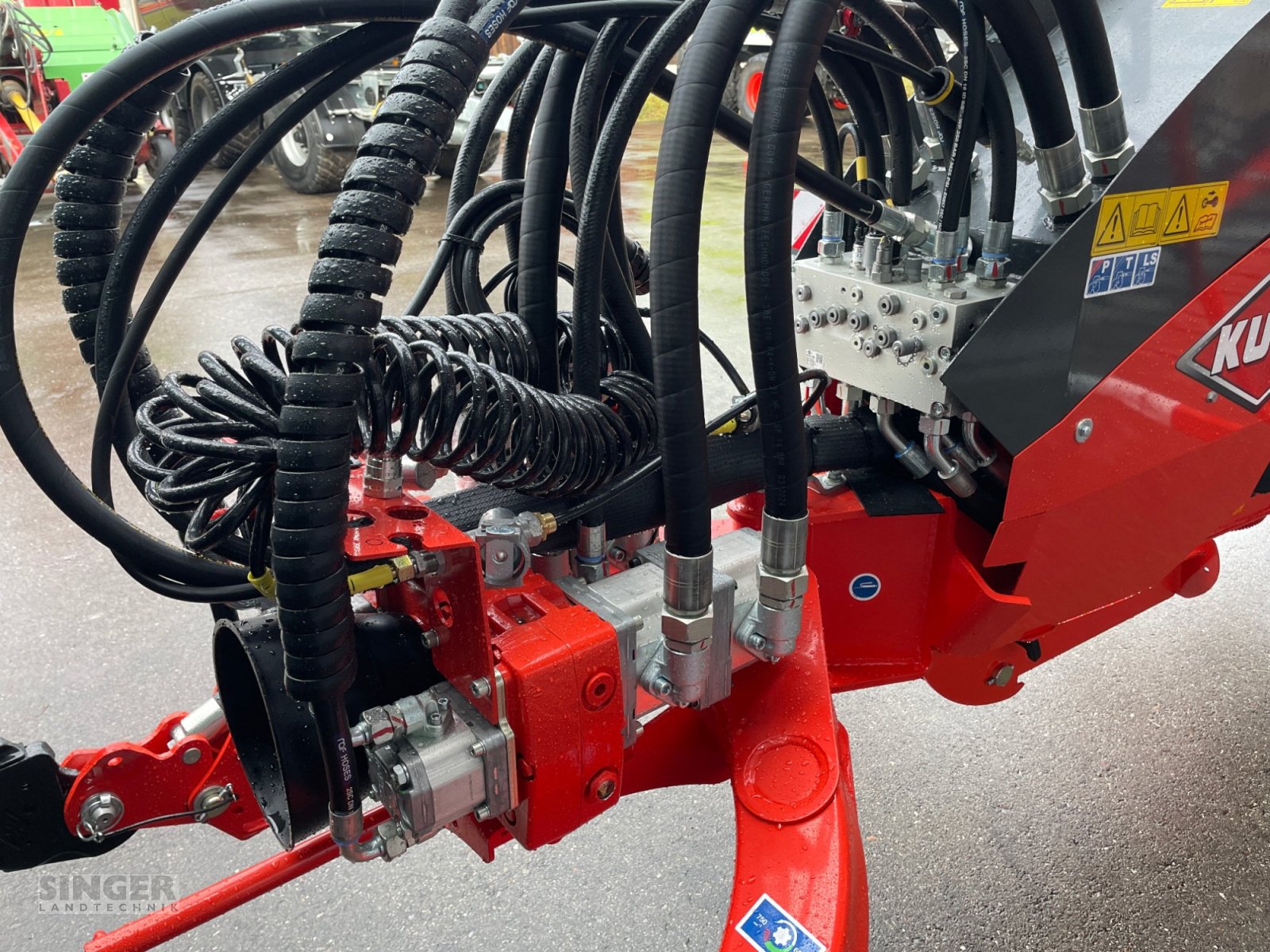 Schwader tipa Kuhn GA 14231, Neumaschine u Ebenhofen (Slika 7)