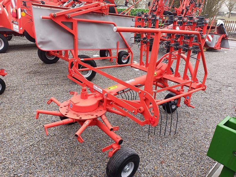 Schwader del tipo Kuhn GA 3201 GM Schwader, Neumaschine In St. Marienkirchen (Immagine 4)