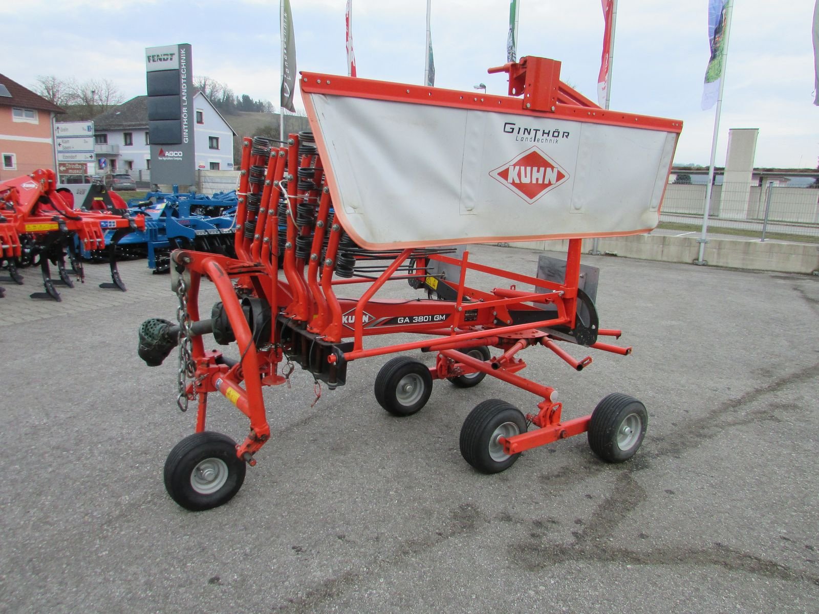 Schwader of the type Kuhn GA 3801, Gebrauchtmaschine in Saxen (Picture 9)