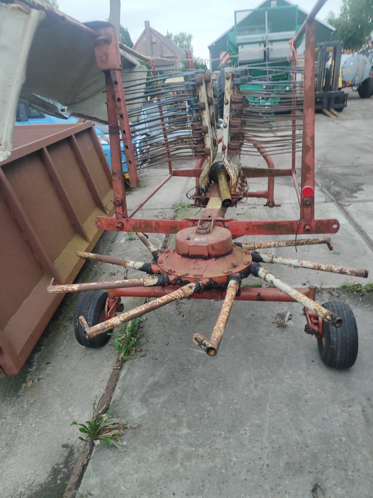 Schwader tipa Kuhn GA 381, Gebrauchtmaschine u Rouveen (Slika 2)