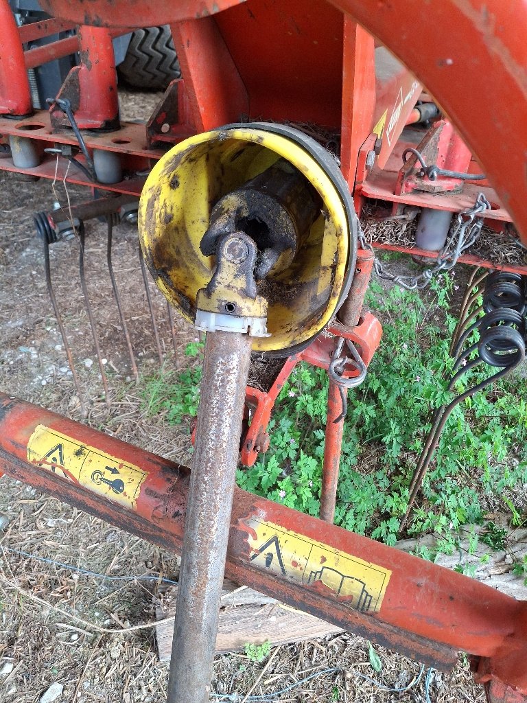 Schwader του τύπου Kuhn GA 4101 GM, Gebrauchtmaschine σε BRAS SUR MEUSE (Φωτογραφία 8)