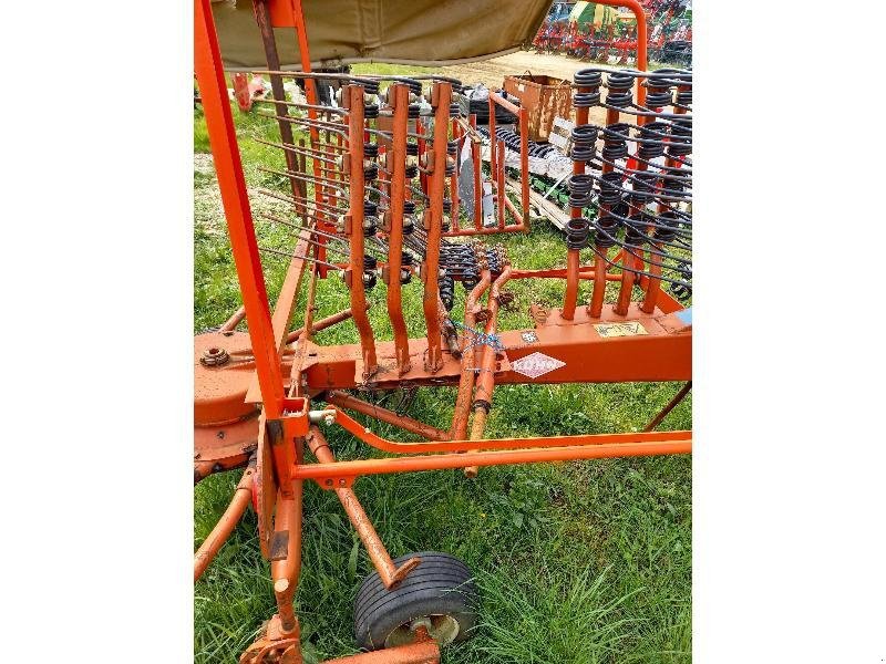 Schwader του τύπου Kuhn GA 4101 GM, Gebrauchtmaschine σε Levier (Φωτογραφία 4)