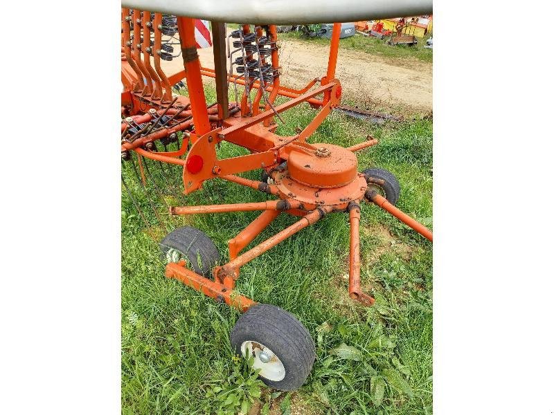 Schwader του τύπου Kuhn GA 4101 GM, Gebrauchtmaschine σε Levier (Φωτογραφία 3)