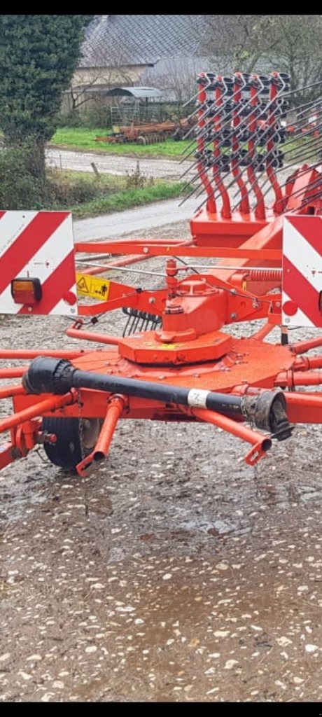 Schwader des Typs Kuhn GA 4521 GM, Gebrauchtmaschine in SAINT LOUP (Bild 7)