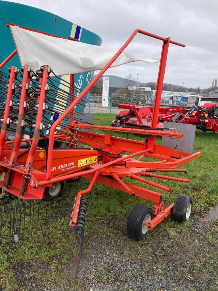 Schwader des Typs Kuhn GA 4521 GM, Gebrauchtmaschine in MORHANGE (Bild 3)