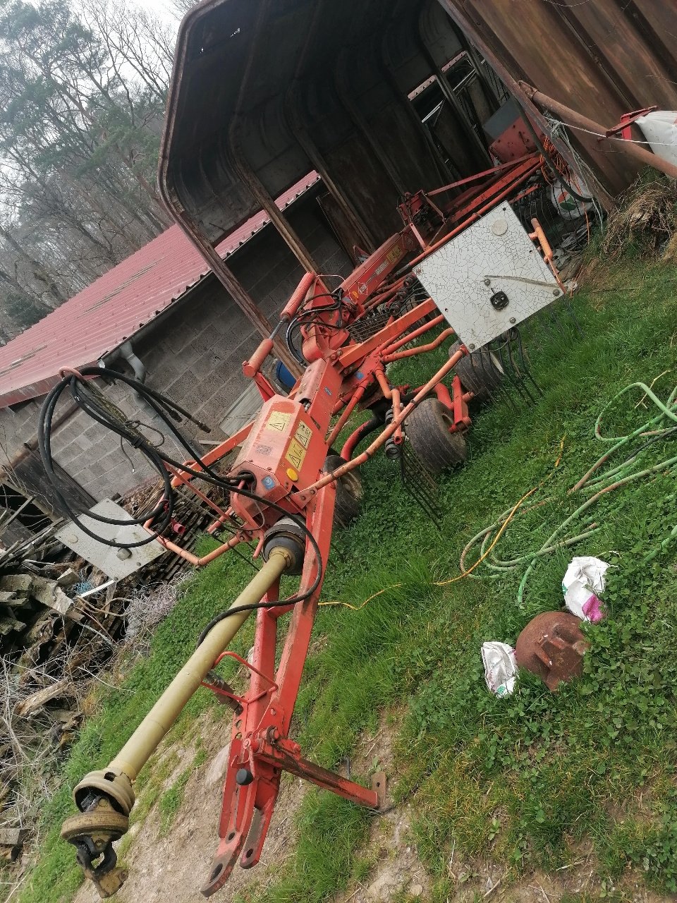 Schwader του τύπου Kuhn Ga 6000, Gebrauchtmaschine σε Saint-Nabord (Φωτογραφία 2)