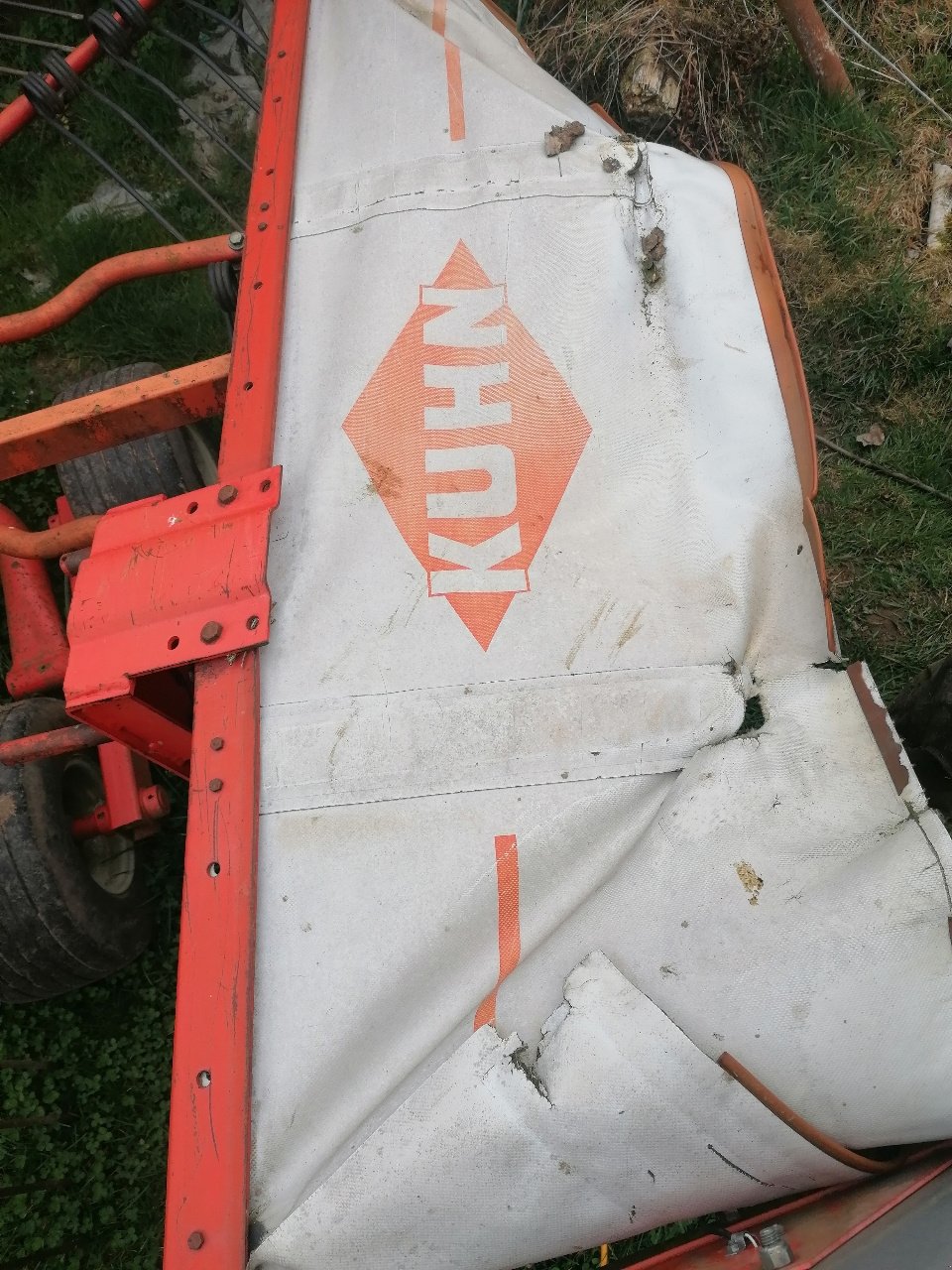 Schwader του τύπου Kuhn Ga 6000, Gebrauchtmaschine σε Saint-Nabord (Φωτογραφία 6)