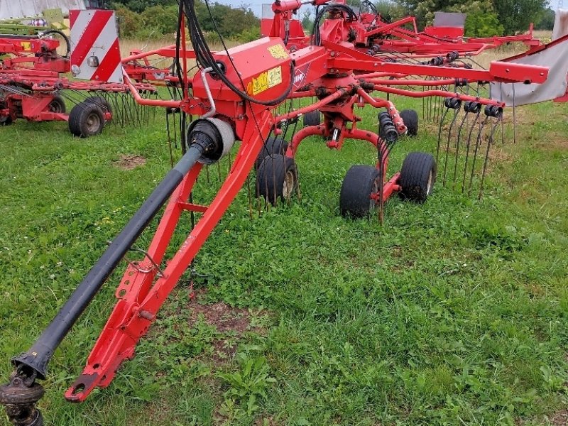 Kuhn GA 6002, Gebrauchtmaschine, Baujahr: 2012 (Bild 1) Schwader des Typs Kuhn GA 6002, Gebrauchtmaschine in DIFFENBACH-LES-HELLIMER (Bild 1)