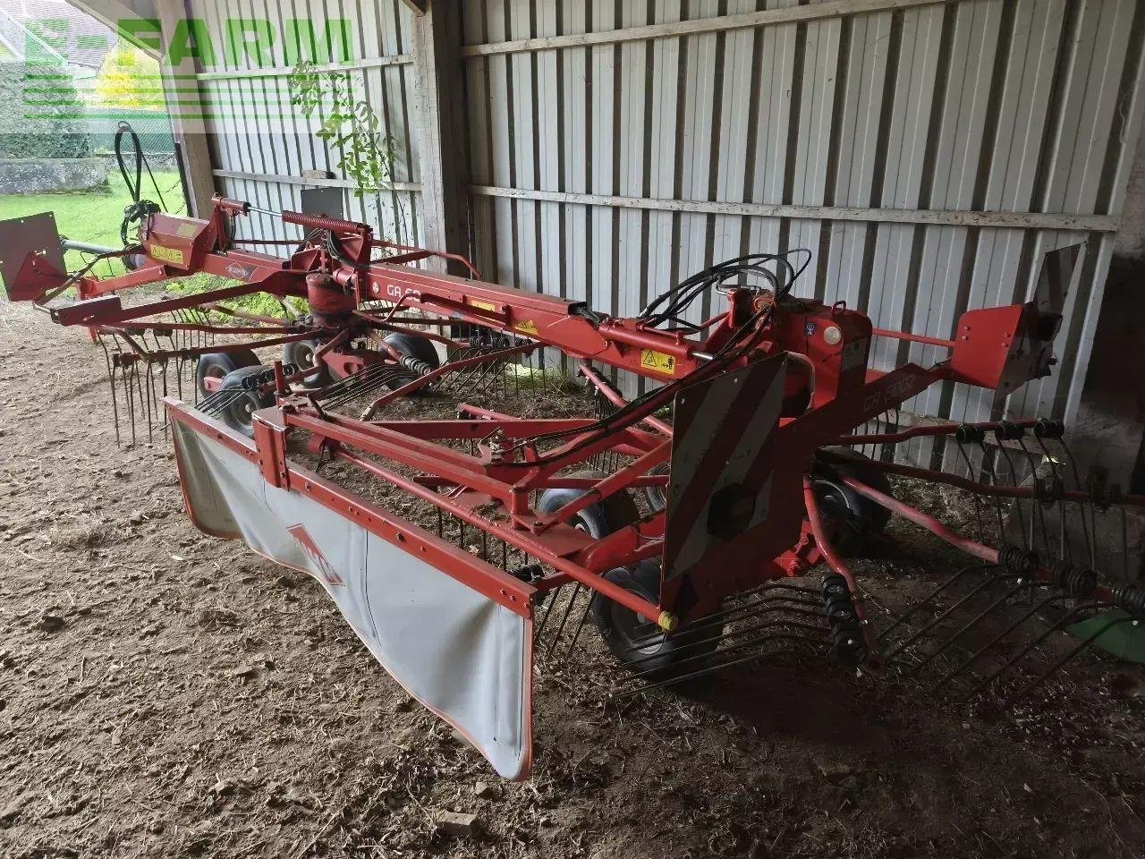 Schwader del tipo Kuhn ga 6002, Gebrauchtmaschine en CHAUVONCOURT (Imagen 4)