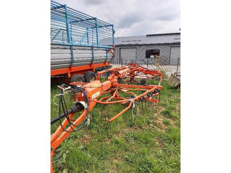 Schwader tipa Kuhn GA 6002, Gebrauchtmaschine u Levier (Slika 1)