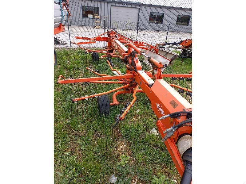 Schwader tipa Kuhn GA 6002, Gebrauchtmaschine u Levier (Slika 3)