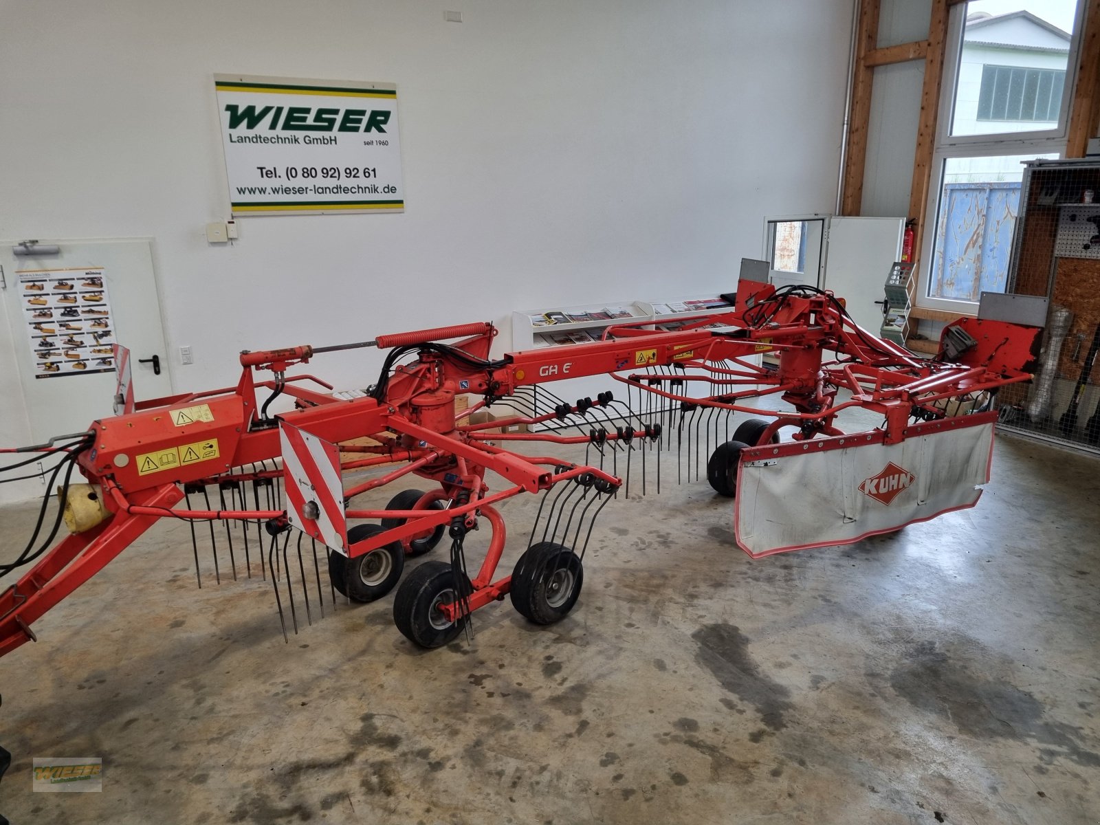 Schwader of the type Kuhn GA 6002, Gebrauchtmaschine in Frauenneuharting (Picture 1)