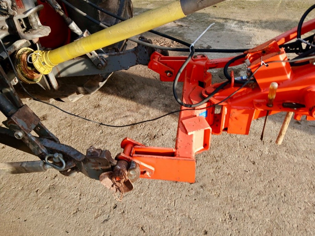 Schwader του τύπου Kuhn GA 6501, Gebrauchtmaschine σε Liebenwalde (Φωτογραφία 2)