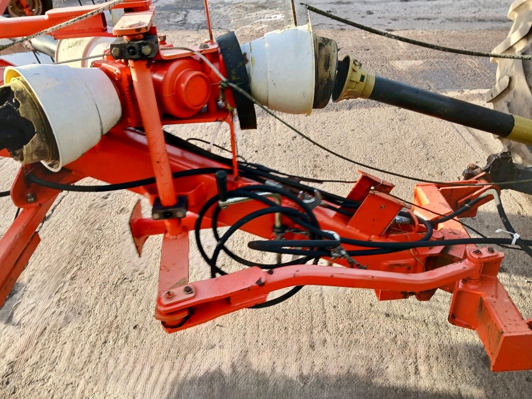 Schwader του τύπου Kuhn GA 6501, Gebrauchtmaschine σε Liebenwalde (Φωτογραφία 12)