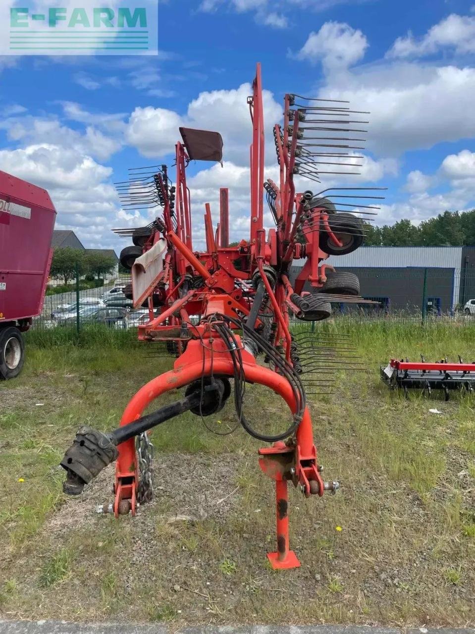 Schwader Türe ait Kuhn ga 6520, Gebrauchtmaschine içinde ST CLAIR SUR ELLE (resim 6)