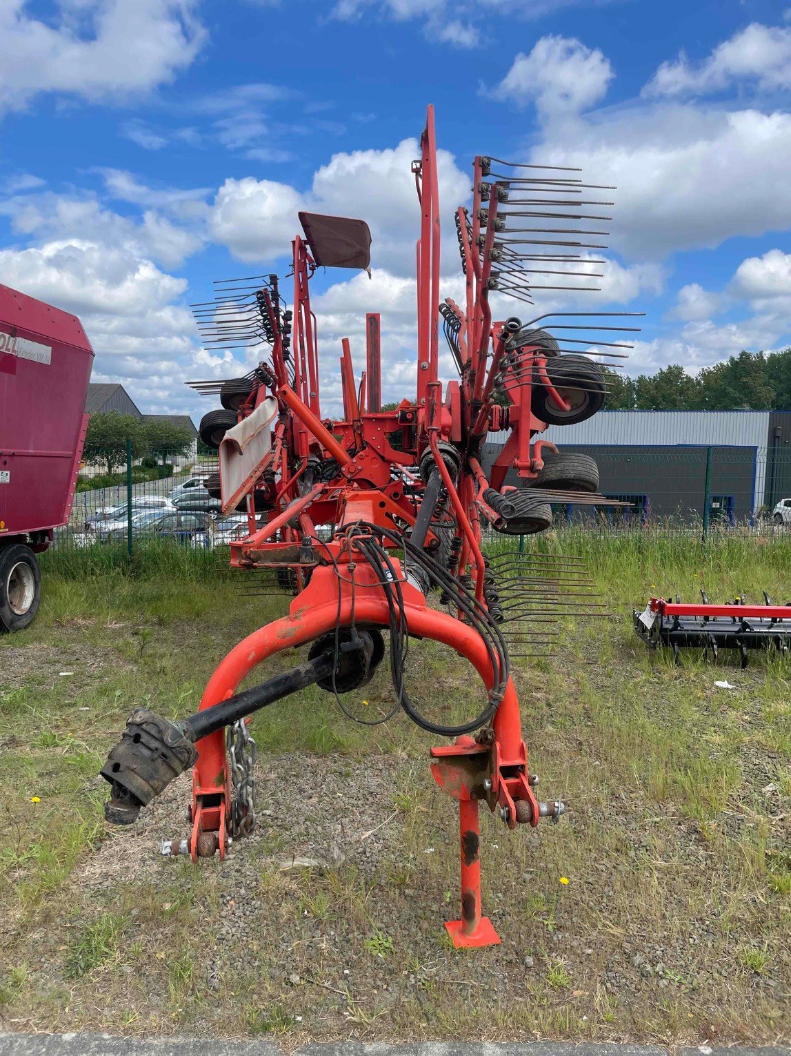 Schwader of the type Kuhn GA 6520, Gebrauchtmaschine in SAINT CLAIR SUR ELLE (Picture 2)