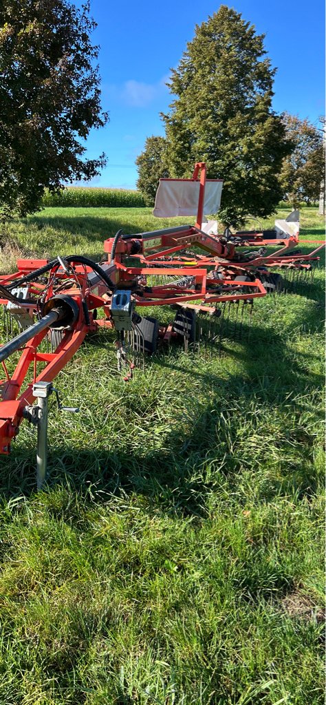 Schwader des Typs Kuhn GA 6622, Gebrauchtmaschine in DIFFENBACH-LES-HELLIMER (Bild 10)