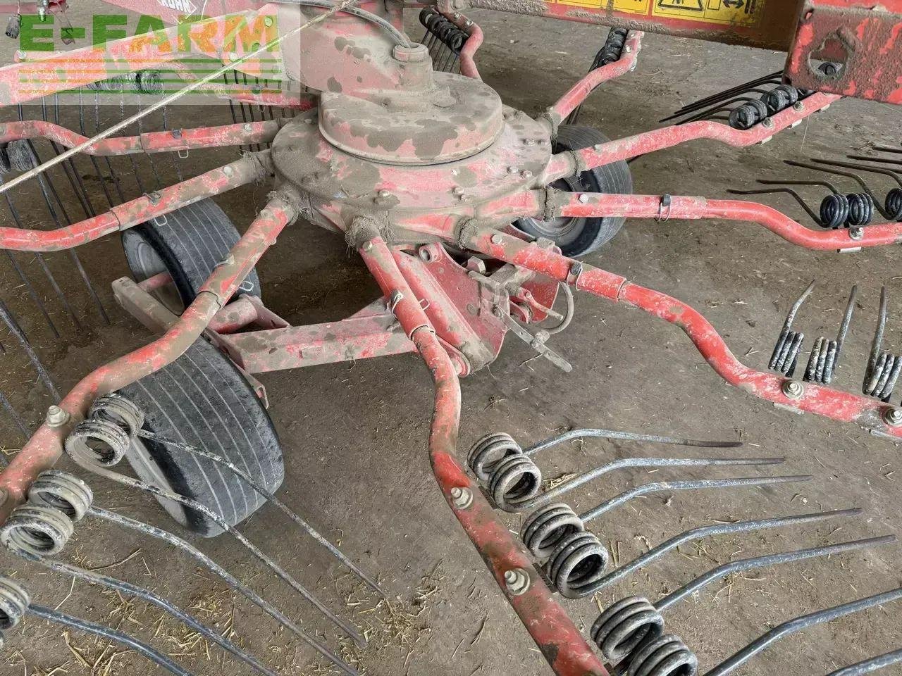 Schwader tip Kuhn ga 6632 +, Gebrauchtmaschine in CHAUVONCOURT (Poză 11)