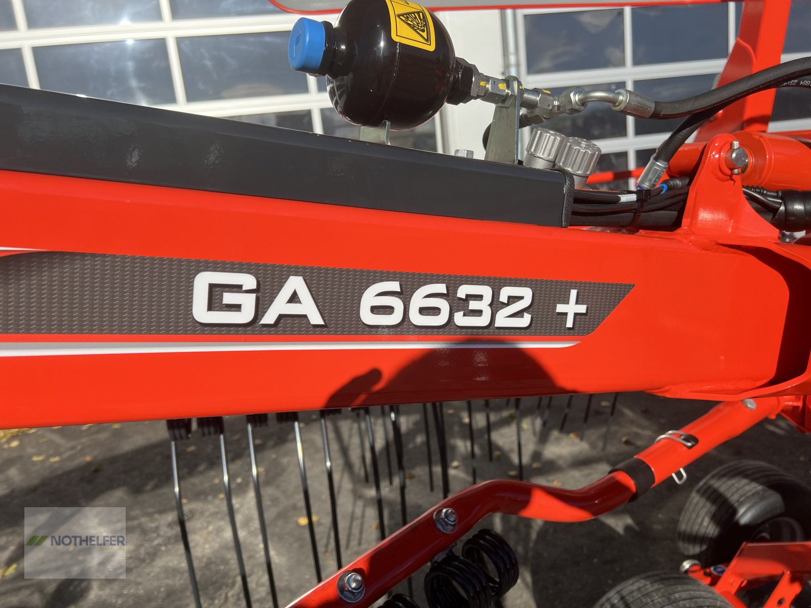 Schwader του τύπου Kuhn GA 6632+, Neumaschine σε Pforzen (Φωτογραφία 8)