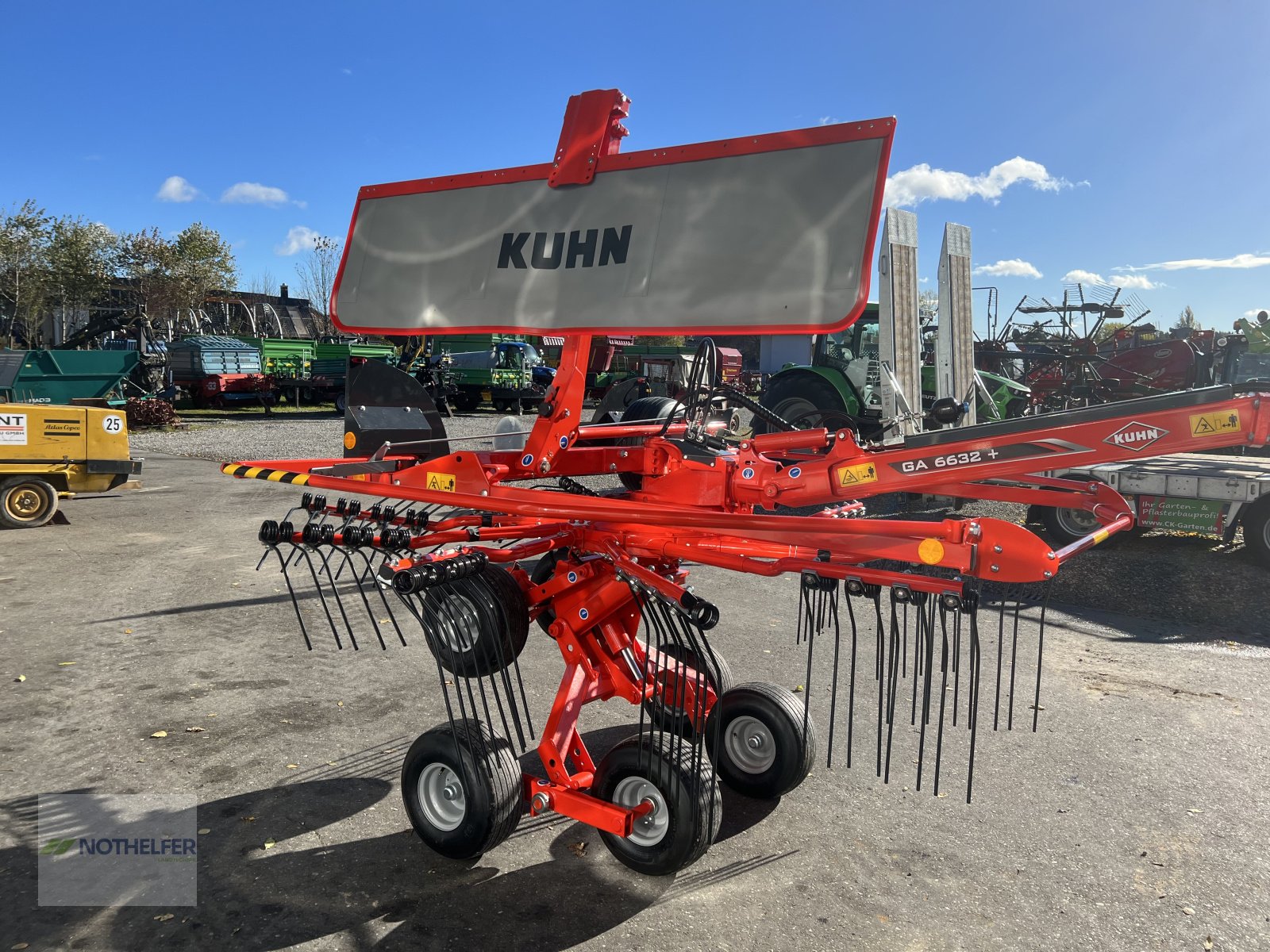 Schwader του τύπου Kuhn GA 6632+, Neumaschine σε Pforzen (Φωτογραφία 17)