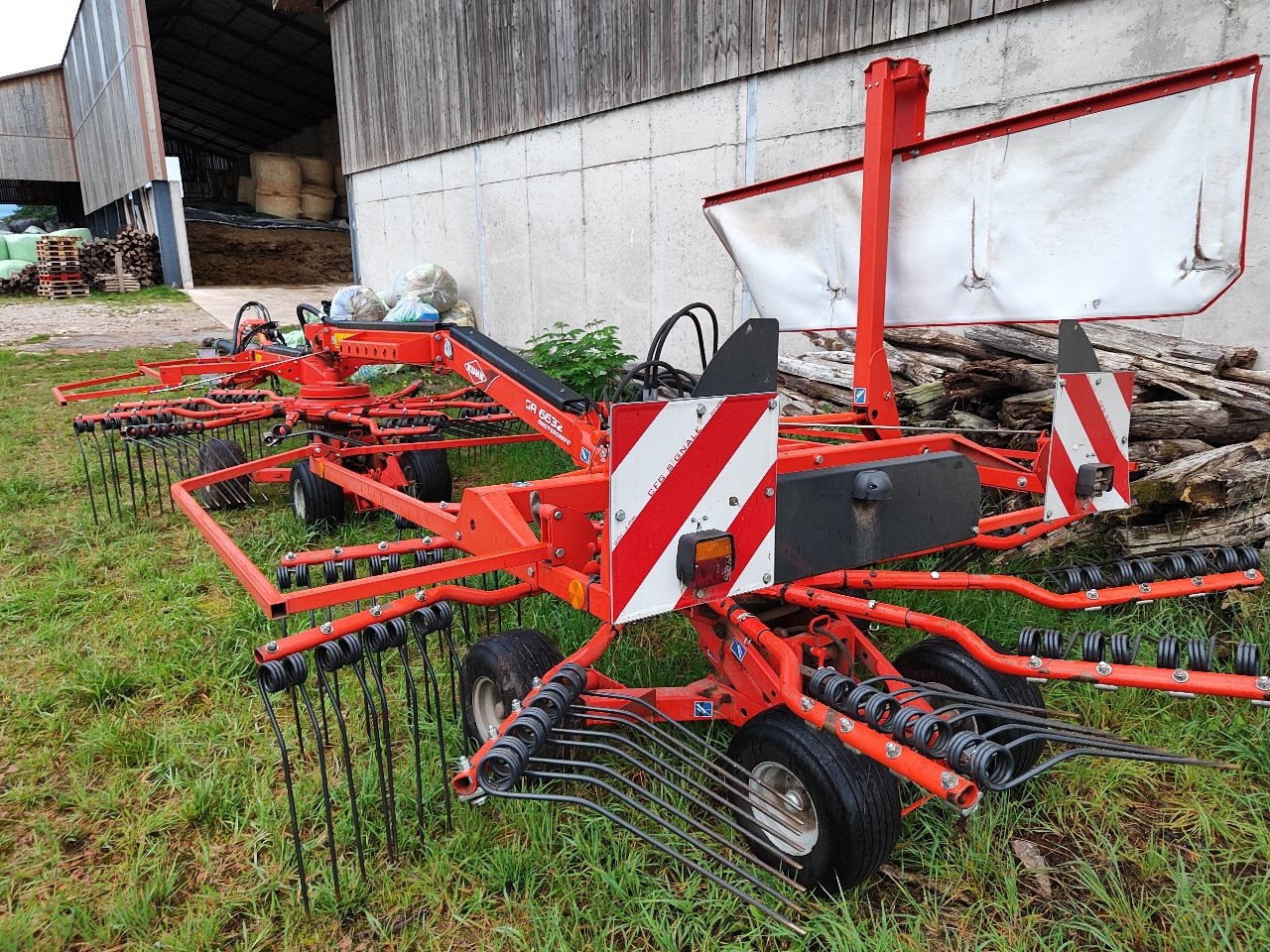 Schwader tipa Kuhn Ga 6632, Gebrauchtmaschine u Saint-Nabord (Slika 5)