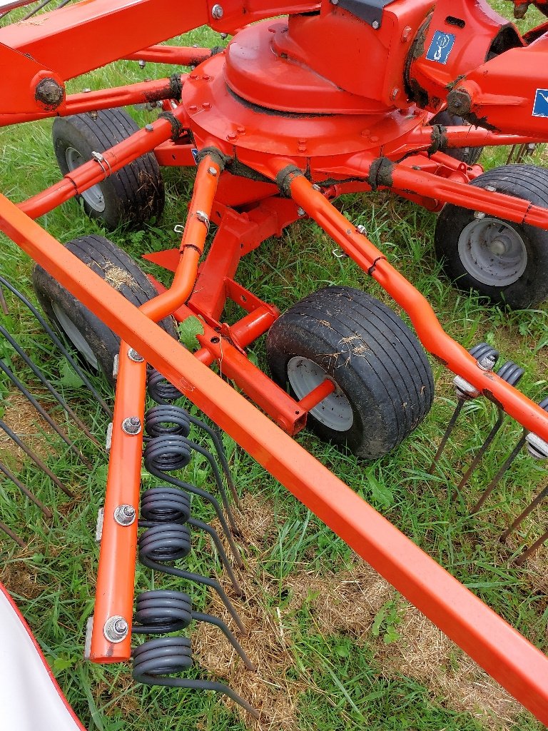 Schwader tipa Kuhn GA 6632, Gebrauchtmaschine u DIFFENBACH-LES-HELLIMER (Slika 7)