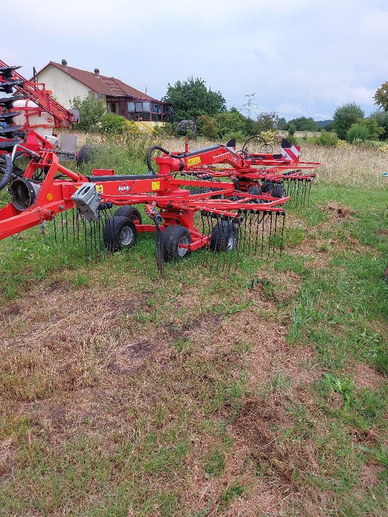 Schwader tipa Kuhn GA 6632, Gebrauchtmaschine u DIFFENBACH-LES-HELLIMER (Slika 1)