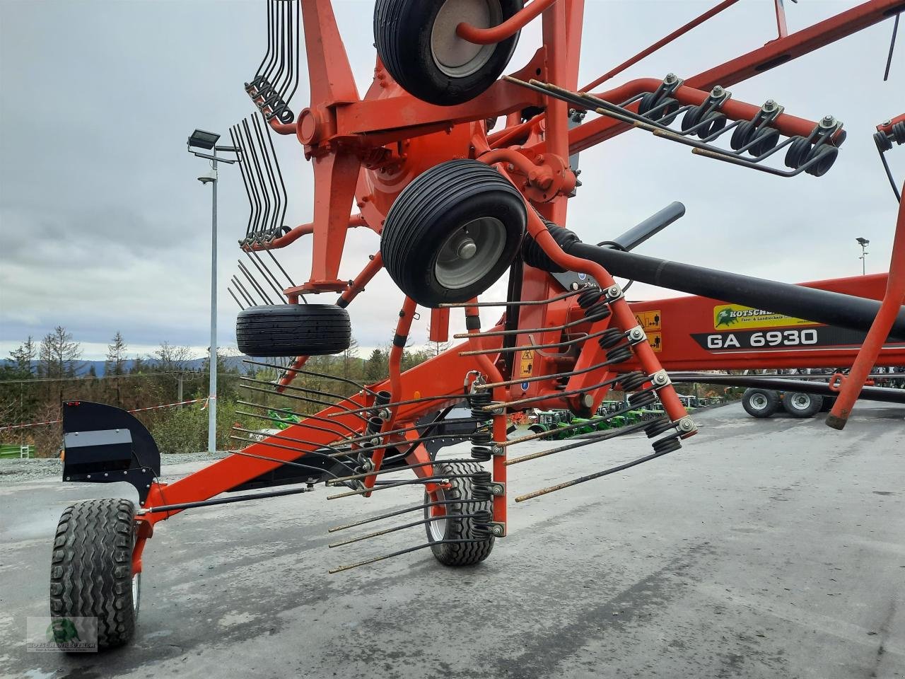 Schwader tip Kuhn GA 6930, Neumaschine in Steinwiesen (Poză 7)