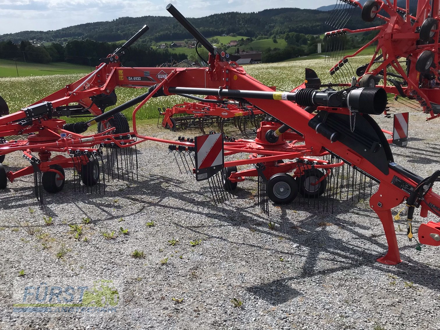 Schwader του τύπου Kuhn GA 6930, Neumaschine σε Perlesreut (Φωτογραφία 1)