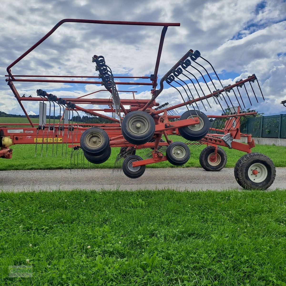 Schwader des Typs Kuhn GA 7301 - gebrauchter Mittelschwader, Gebrauchtmaschine in Kematen (Bild 7)