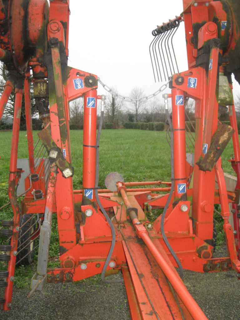 Schwader типа Kuhn GA 7301, Gebrauchtmaschine в BRECE (Фотография 7)