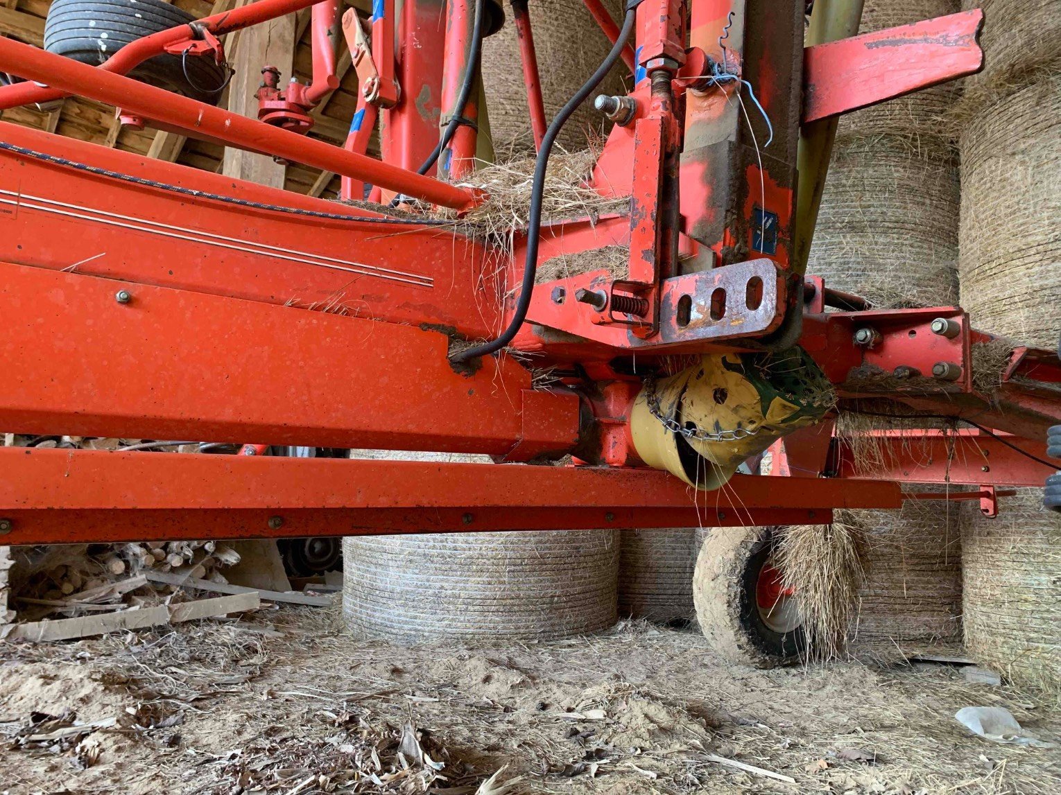 Schwader tipa Kuhn GA 7301, Gebrauchtmaschine u ORLEIX (Slika 8)