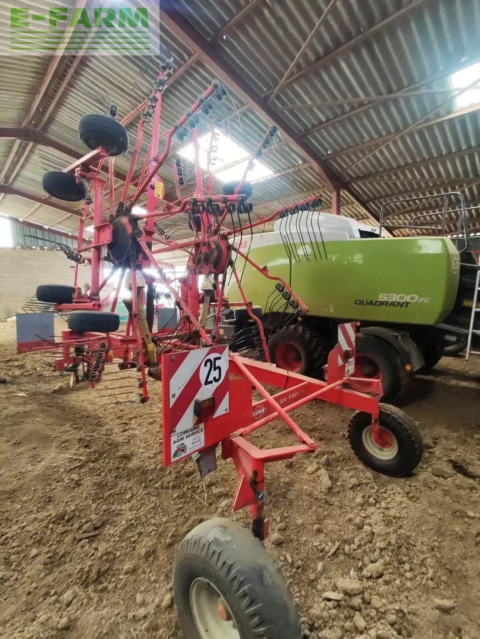 Schwader Türe ait Kuhn ga 7301, Gebrauchtmaschine içinde CHAUVONCOURT (resim 2)