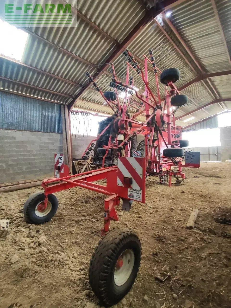 Schwader Türe ait Kuhn ga 7301, Gebrauchtmaschine içinde CHAUVONCOURT (resim 4)